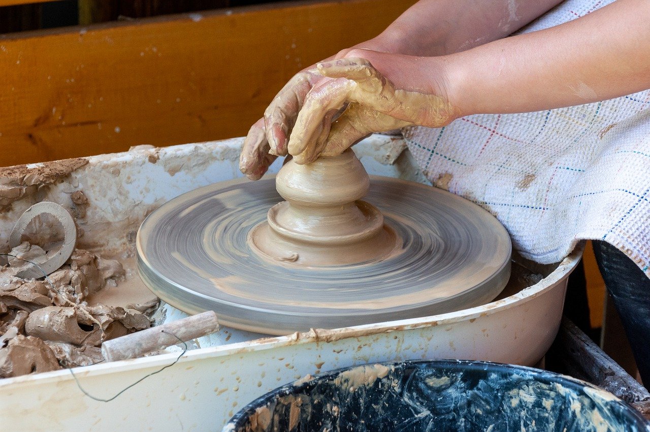 pottery-8026824_1280